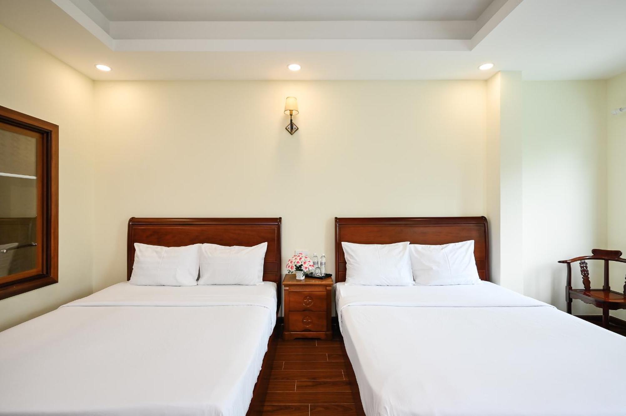 Red Sun Airport Saigon Hotel Ho Chi Minh City Exterior photo