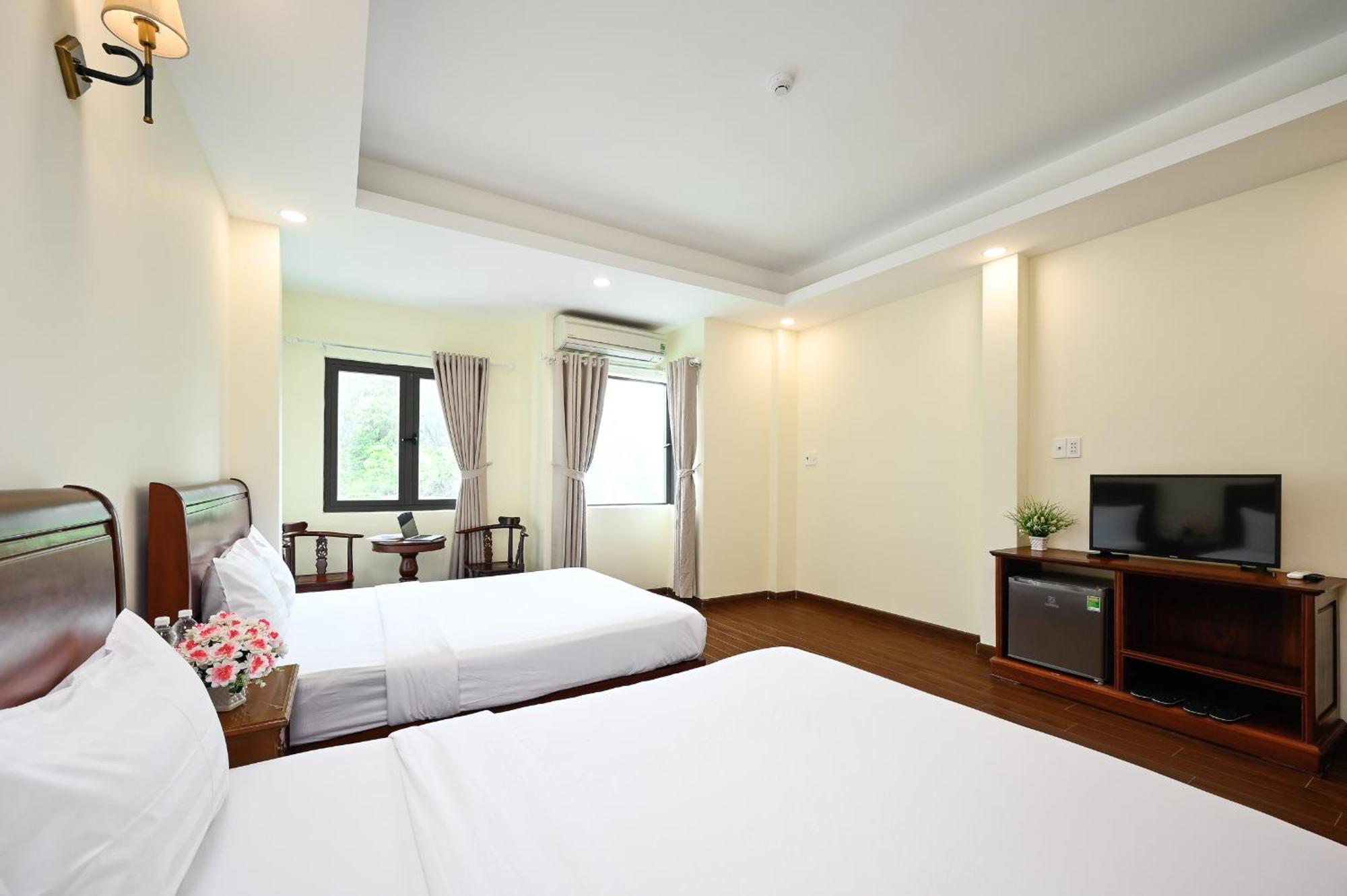 Red Sun Airport Saigon Hotel Ho Chi Minh City Exterior photo