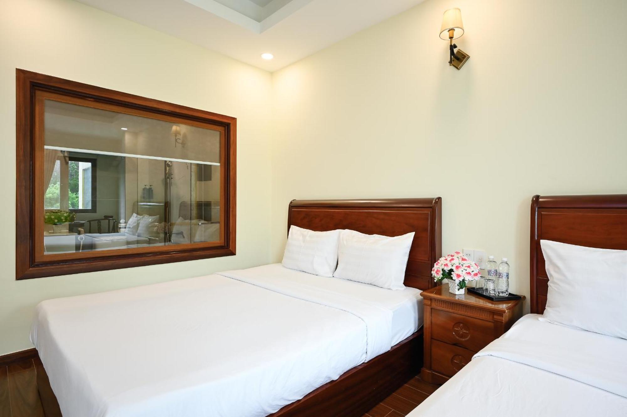 Red Sun Airport Saigon Hotel Ho Chi Minh City Exterior photo