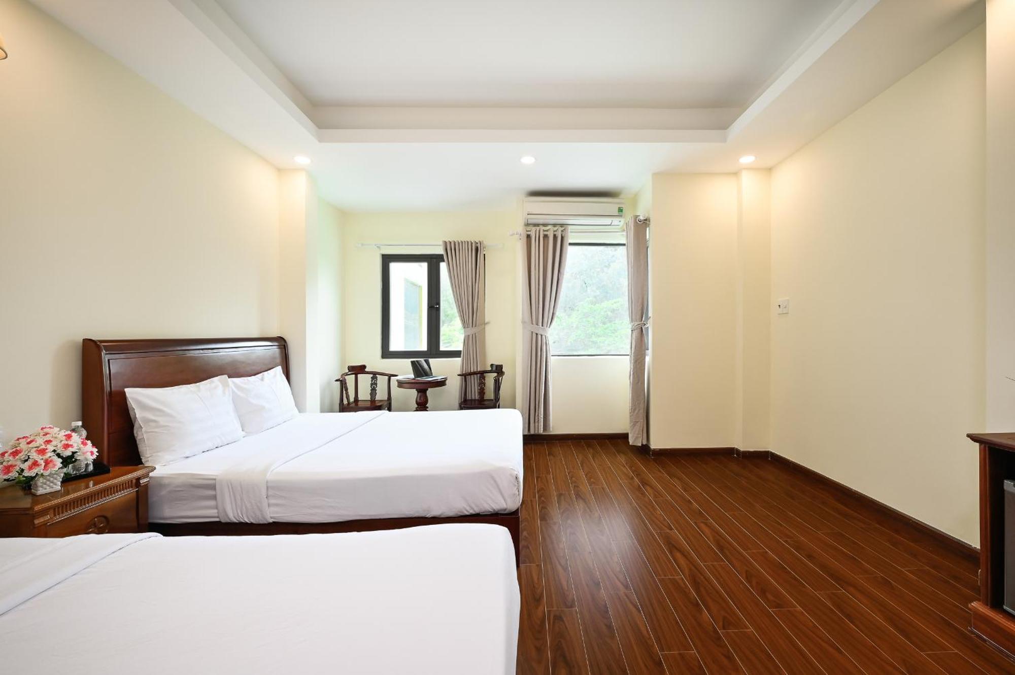 Red Sun Airport Saigon Hotel Ho Chi Minh City Exterior photo