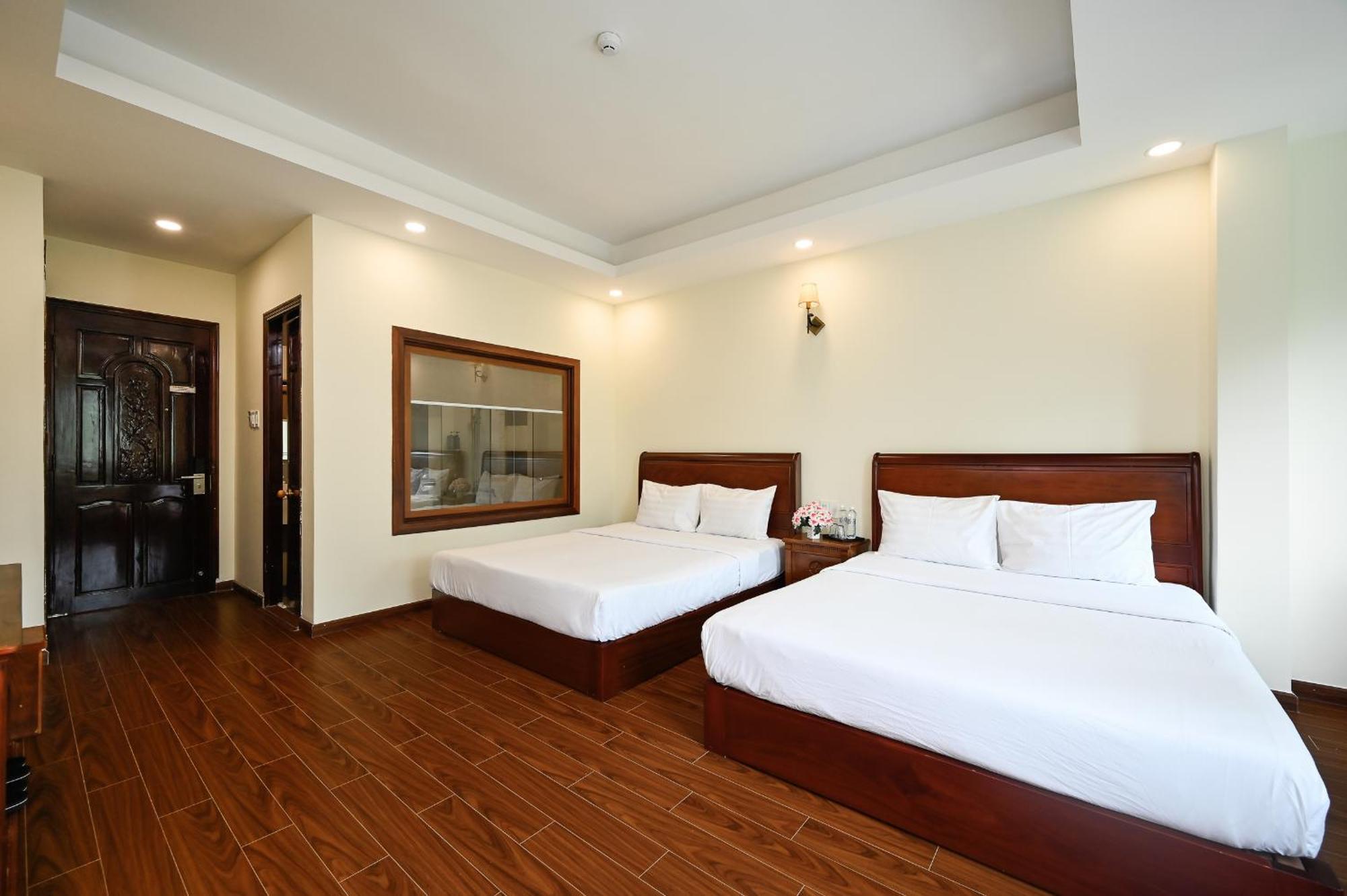 Red Sun Airport Saigon Hotel Ho Chi Minh City Exterior photo