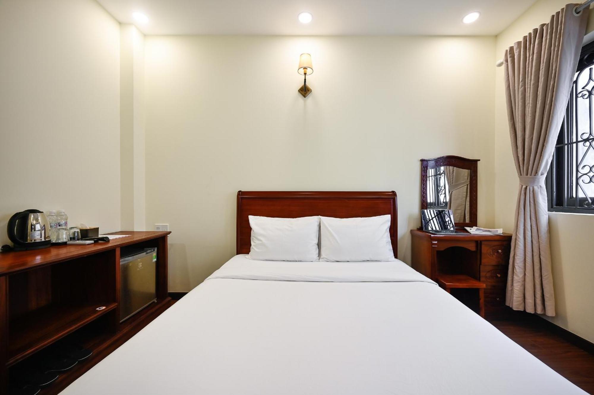 Red Sun Airport Saigon Hotel Ho Chi Minh City Exterior photo