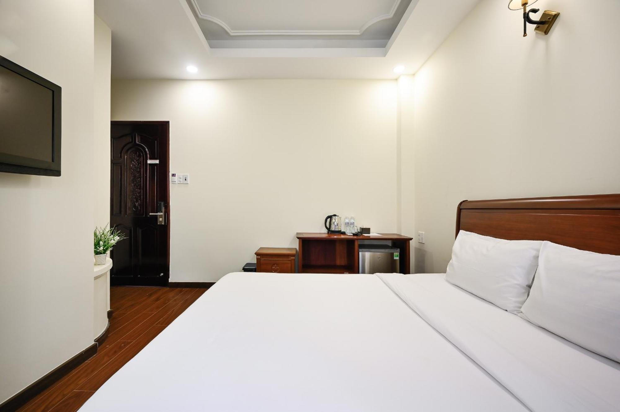 Red Sun Airport Saigon Hotel Ho Chi Minh City Exterior photo