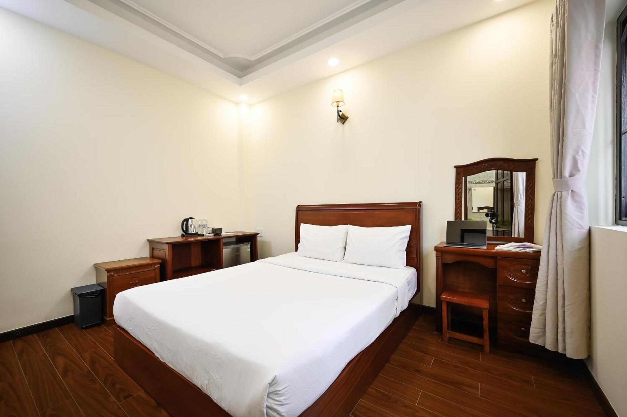 Red Sun Airport Saigon Hotel Ho Chi Minh City Exterior photo