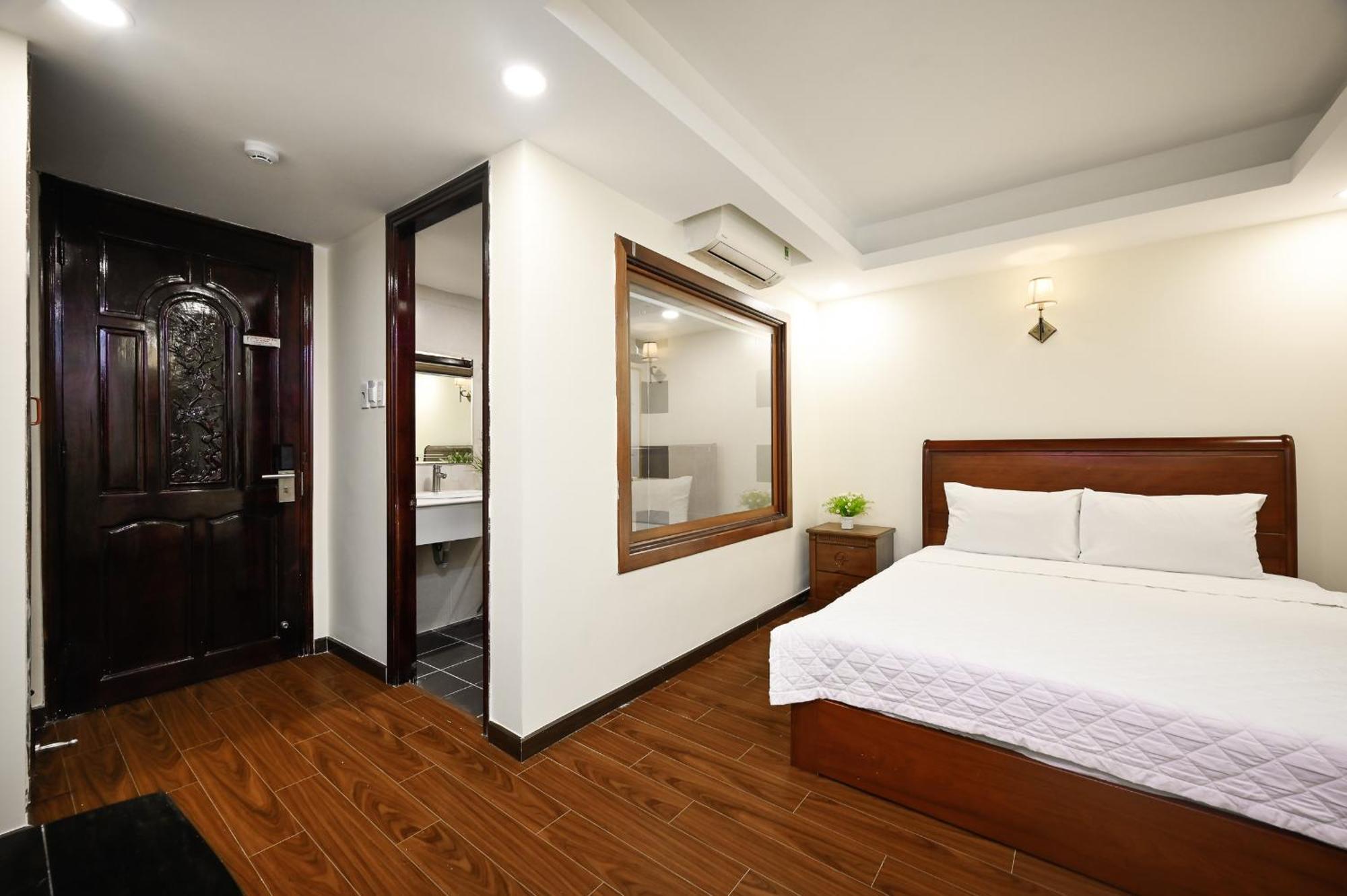 Red Sun Airport Saigon Hotel Ho Chi Minh City Exterior photo