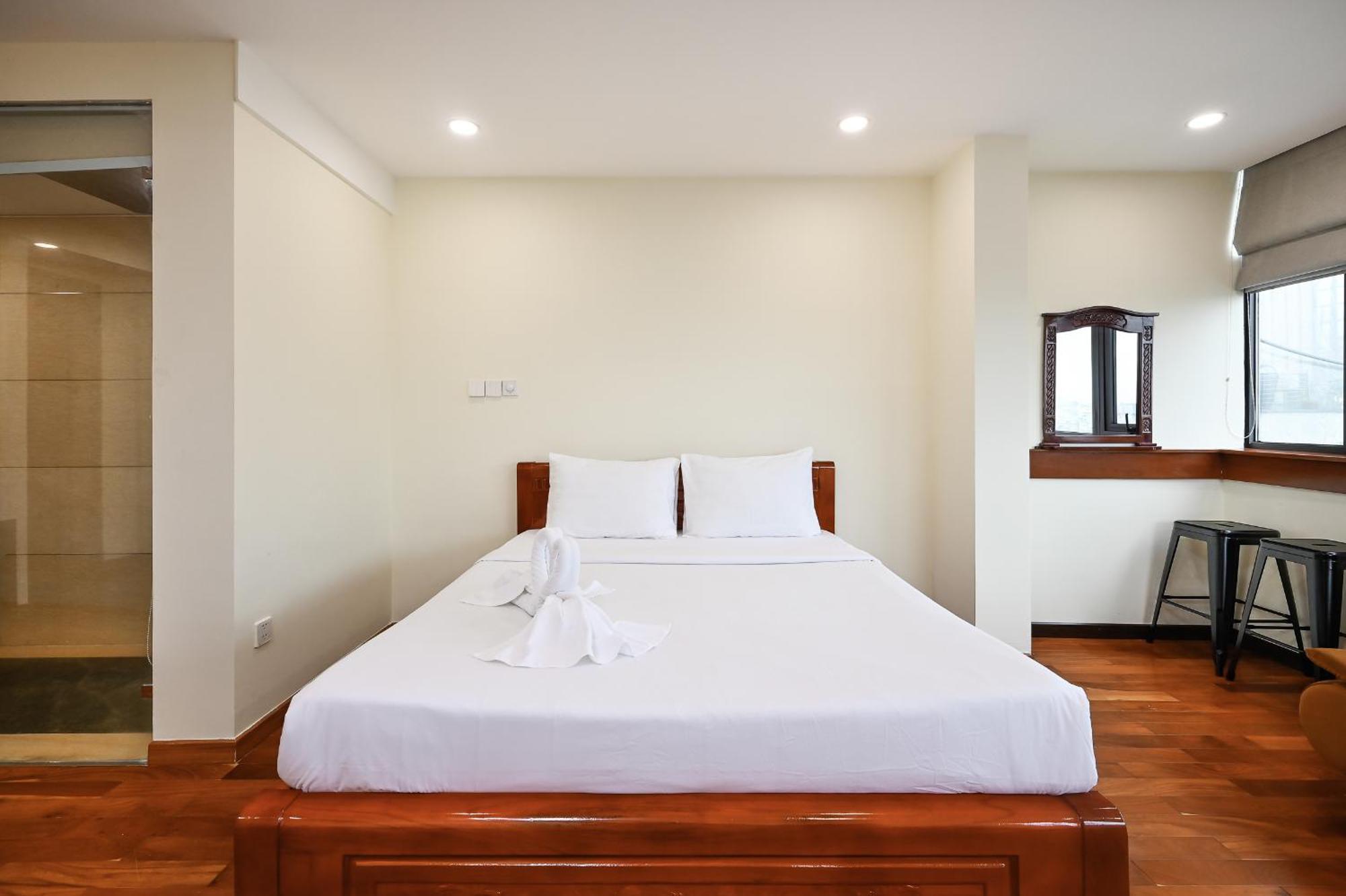 Red Sun Airport Saigon Hotel Ho Chi Minh City Exterior photo
