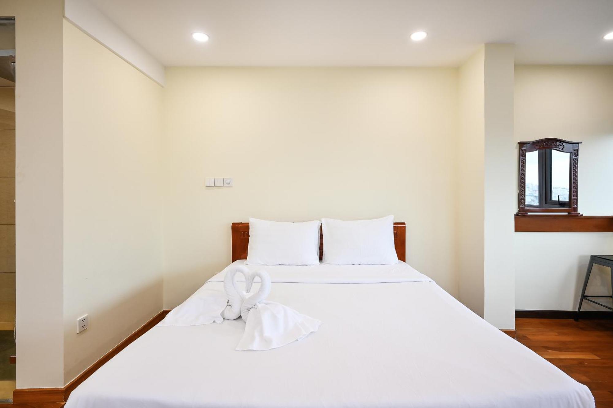 Red Sun Airport Saigon Hotel Ho Chi Minh City Exterior photo